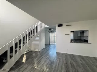 Photo #3: 2649631 Listing 