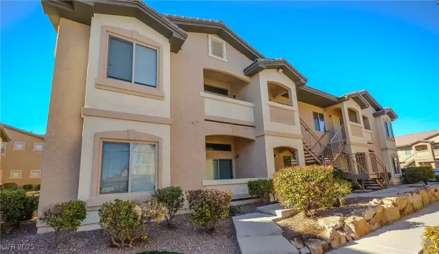 MLS: 2649674 Condo For Sale