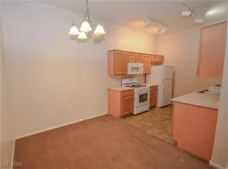 Photo #5: 2649674 Listing 