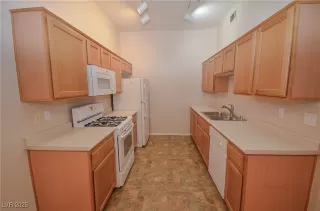 Photo #6: 2649674 Listing 