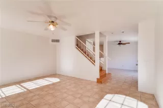 Photo #5: 2649685 Listing 