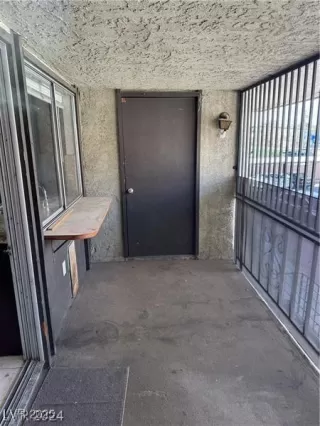 Photo #2: 2649717 Listing 