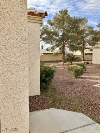 Photo #3: 2649723 Listing