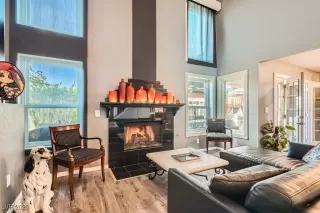 Photo #5: 2649727 Listing