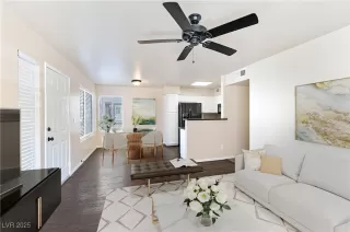 Photo #1: 2649728 Listing