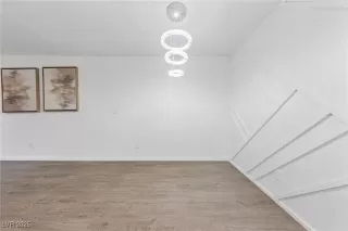 Photo #4: 2649751 Listing