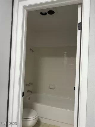 Photo #5: 2649766 Listing