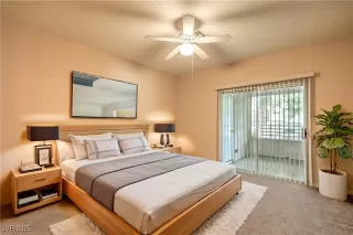 Photo #3: 2649807 Listing