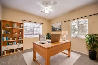 Photo #4: 2649807 Listing