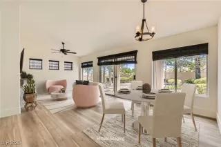 Photo #4: 2649813 Listing