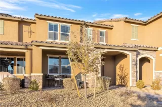 Photo #1: 2649815 Listing
