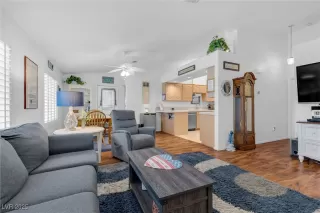 Photo #5: 2649844 Listing