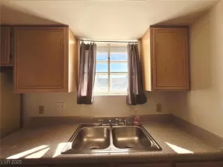 Photo #1: 2649863 Listing