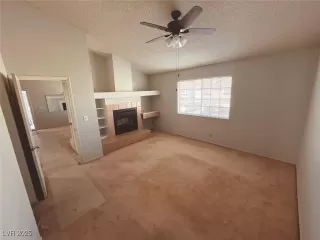 Photo #5: 2649863 Listing