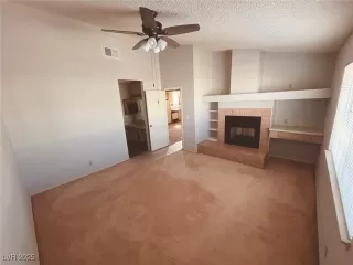 Photo #6: 2649863 Listing