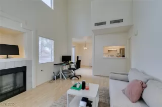 Photo #3: 2649870 Listing