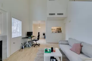 Photo #5: 2649870 Listing