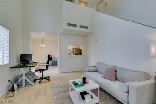 Photo #6: 2649870 Listing