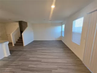 Photo #1: 2649871 Listing 