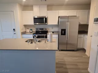 Photo #3: 2649871 Listing 