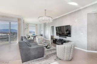 Photo #5: 2649876 Listing 