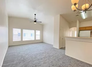 Photo #2: 2649900 Listing 