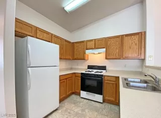 Photo #4: 2649900 Listing 