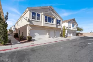 Photo #1: 2649938 Listing