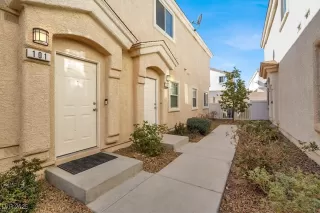 Photo #3: 2649938 Listing