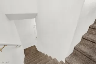 Photo #4: 2649938 Listing