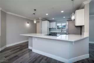 Photo #2: 2649973 Listing 