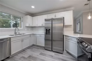 Photo #3: 2649973 Listing 