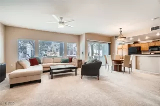 Photo #3: 2650007 Listing