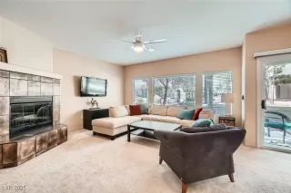 Photo #5: 2650007 Listing