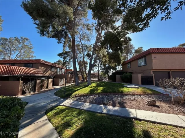 MLS: 2650019 Condo For Sale