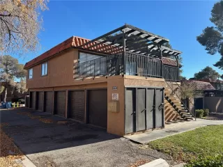 Photo #1: 2650019 Listing 