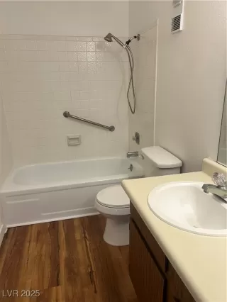 Photo #5: 2650029 Listing 