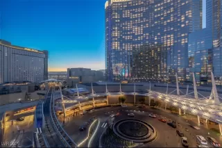 Photo #4: 2650038 Listing