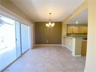 Photo #3: 2650067 Listing 