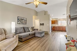 Photo #5: 2650072 Listing 