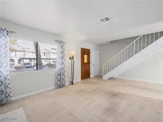 Photo #2: 2650093 Listing