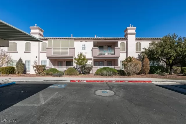 MLS: 2650138 Condo For Sale