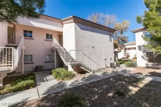 Photo #2: 2650138 Listing 