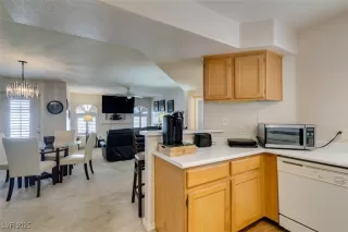 Photo #6: 2650138 Listing 