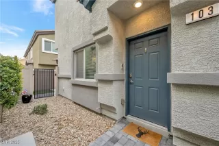 Photo #4: 2650147 Listing