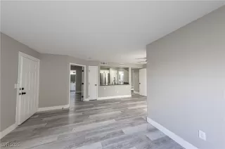 Photo #3: 2650197 Listing 