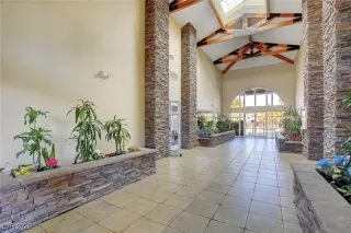 Photo #2: 2650202 Listing 