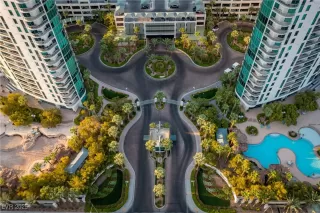 Photo #2: 2650205 Listing 