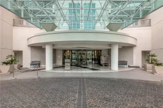 Photo #4: 2650205 Listing 