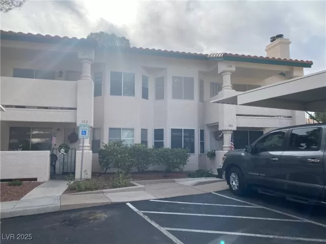 MLS: 2650206 Condo For Sale